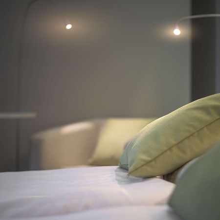 Best Western Plus Lakeside Hotel Szekesfehervar Bagian luar foto