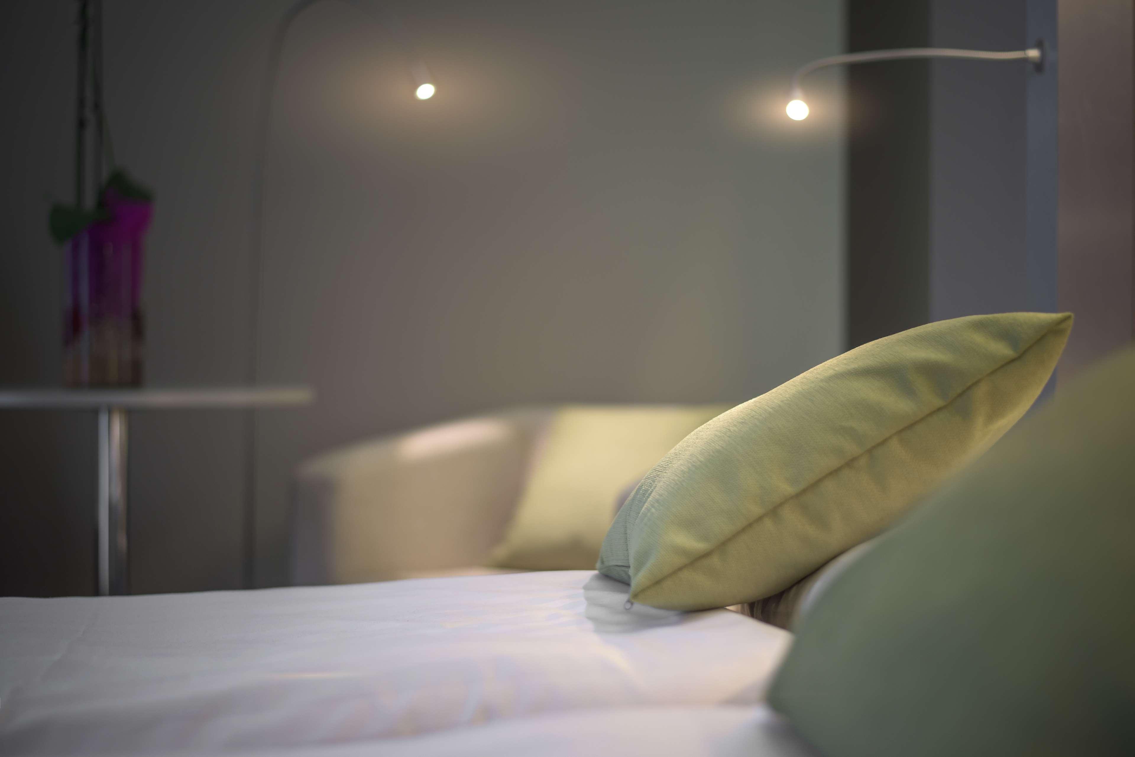 Best Western Plus Lakeside Hotel Szekesfehervar Bagian luar foto