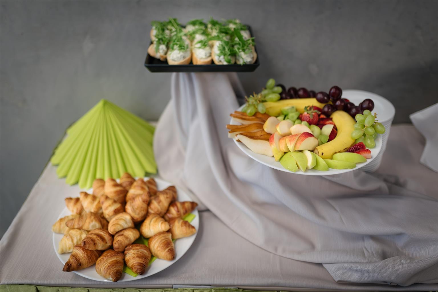 Best Western Plus Lakeside Hotel Szekesfehervar Bagian luar foto